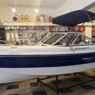 Robinson Mantra con Yamaha F50 4 tiempos 2022